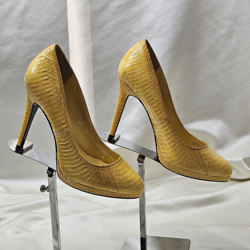 LRL Ralph Lauren Womens Kailee Platform Pumps Yellow Snake Print Leather 7.5 B